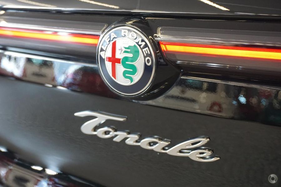 2023 Alfa Romeo Tonale Veloce Plug-In Hybrid Auto MY22 Photo 19