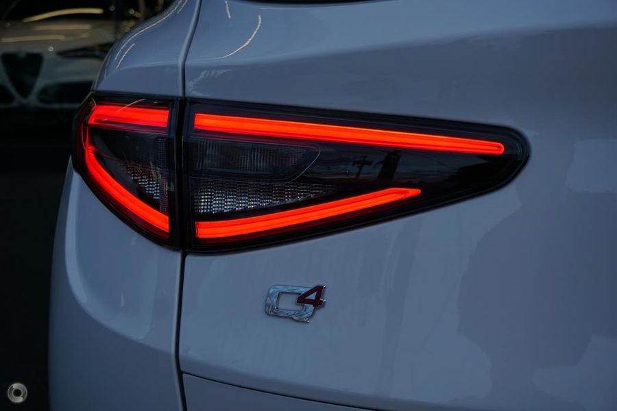 2023 Alfa Romeo Stelvio Veloce Auto AWD MY23 Photo 17