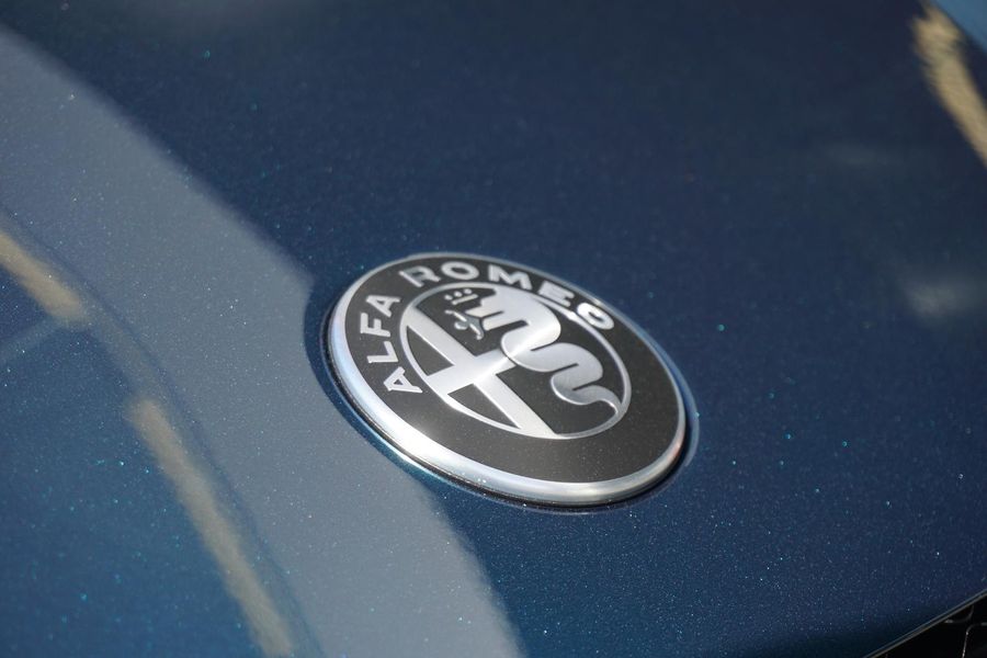 2025 Alfa Romeo Junior Elettrica Auto FWD Photo 11