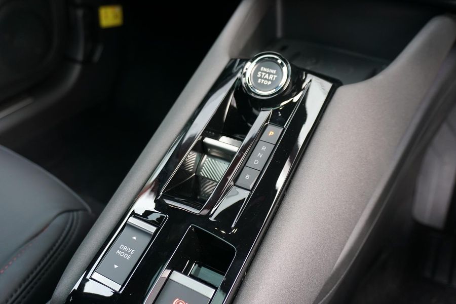 2025 Alfa Romeo Junior Elettrica Auto FWD Photo 20