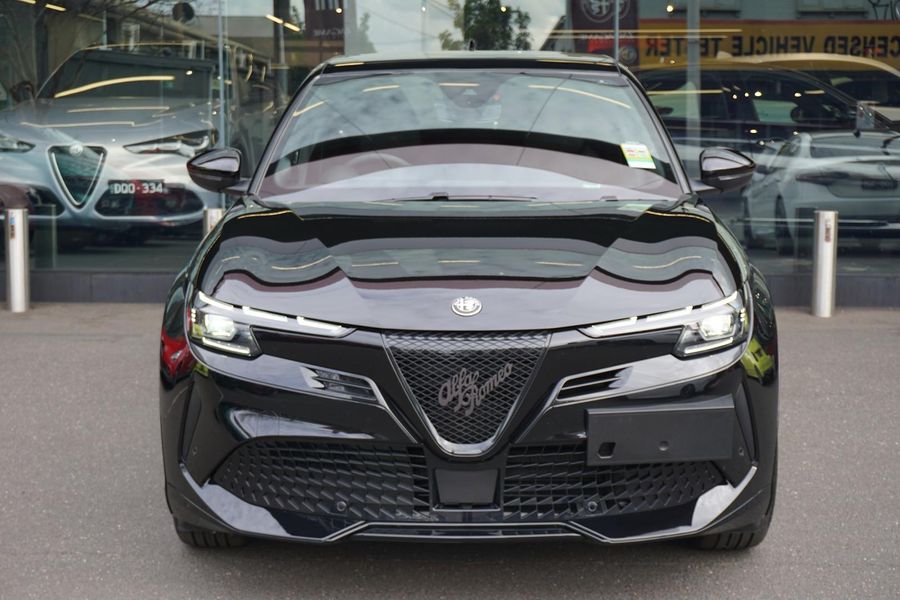 2025 Alfa Romeo Junior Elettrica Auto FWD Photo 6