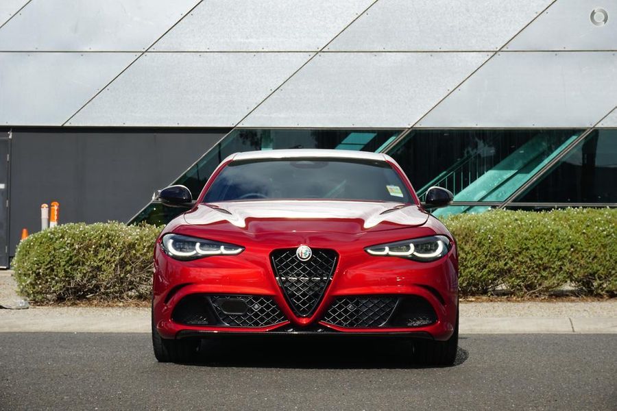 2025 Alfa Romeo Giulia Quadrifoglio Auto MY24 Photo 5