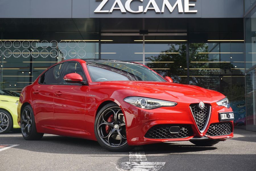 2017 Alfa Romeo Giulia Veloce Auto Photo 1