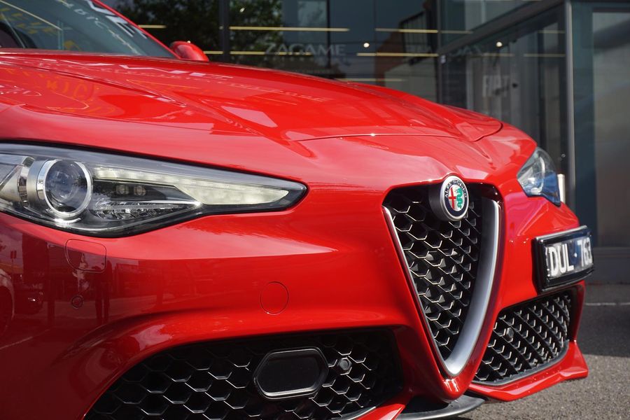 2017 Alfa Romeo Giulia Veloce Auto Photo 3