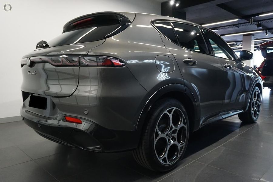 2023 Alfa Romeo Tonale Veloce Auto MY22 Photo 2
