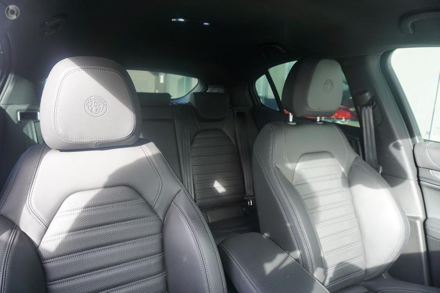 2023 Alfa Romeo Stelvio Veloce Auto AWD MY23 Photo 5