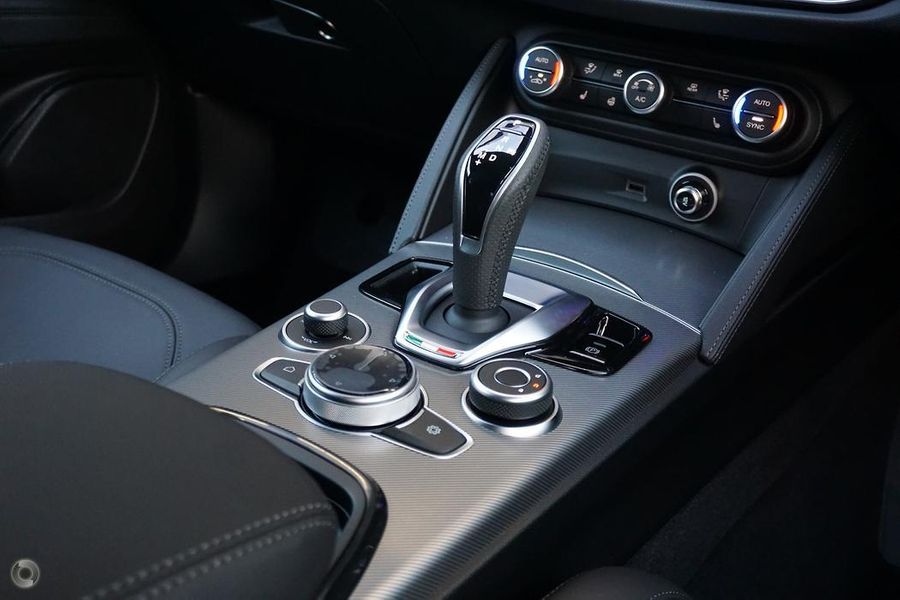 2023 Alfa Romeo Stelvio Veloce Auto AWD MY23 Photo 5