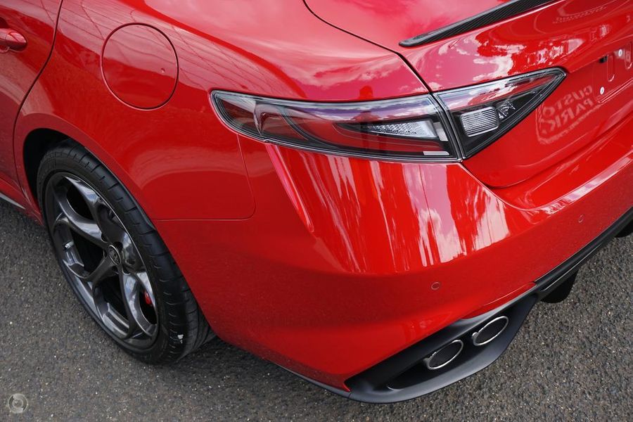 2025 Alfa Romeo Giulia Quadrifoglio Auto MY24 Photo 30