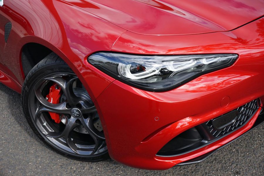 2025 Alfa Romeo Giulia Quadrifoglio Auto MY24 Photo 2