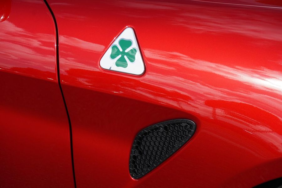 2025 Alfa Romeo Giulia Quadrifoglio Auto MY24 Photo 10
