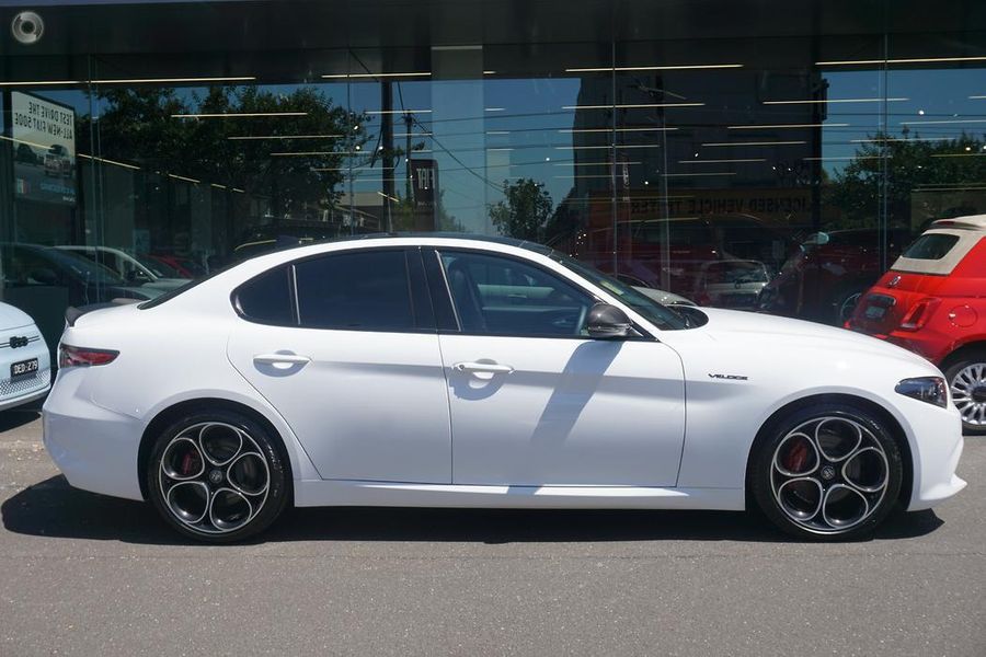 2023 Alfa Romeo Giulia Veloce Auto MY23 Photo 2