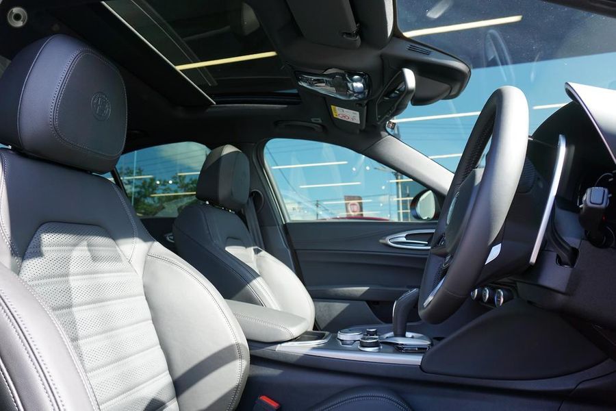 2023 Alfa Romeo Giulia Veloce Auto MY23 Photo 4