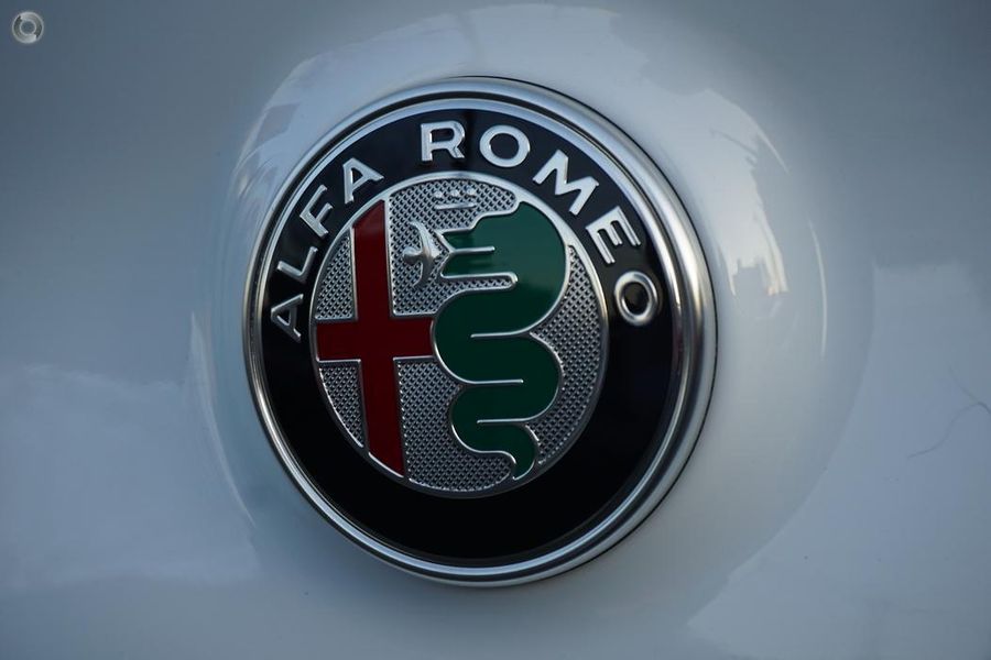 2023 Alfa Romeo Giulia Veloce Auto MY23 Photo 16