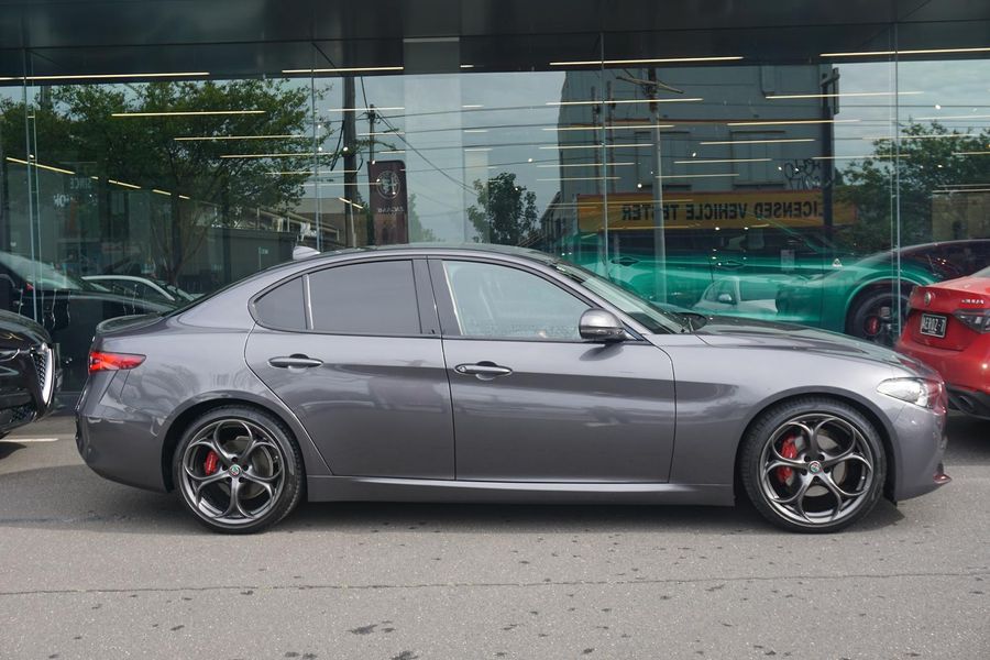 2021 Alfa Romeo Giulia Sport Auto MY21 Photo 6