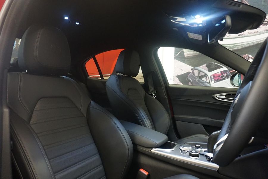 2023 Alfa Romeo Giulia Veloce Auto MY23 Photo 12