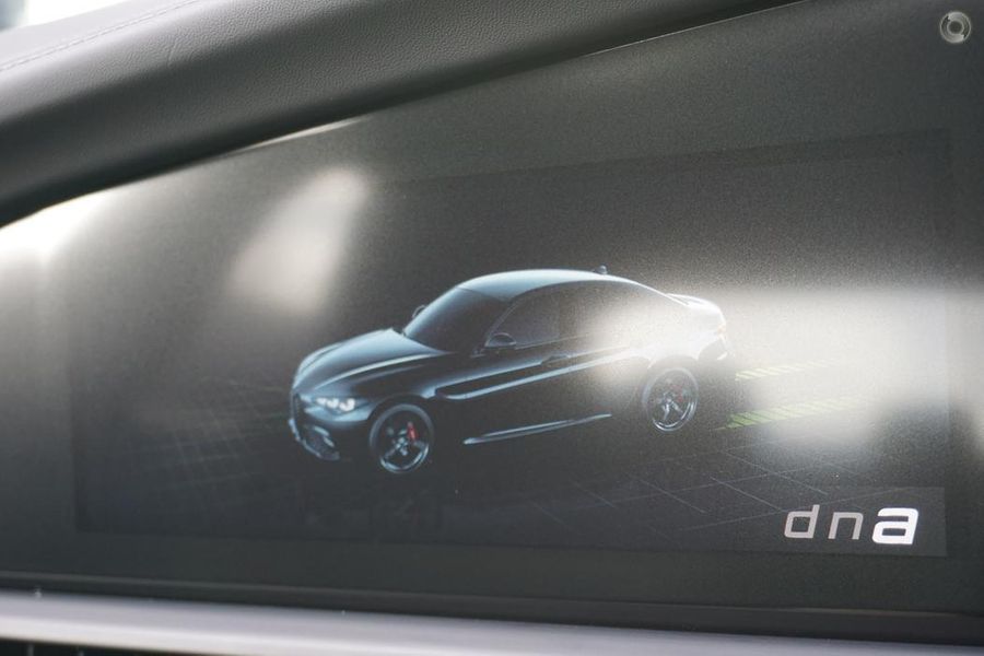2023 Alfa Romeo Giulia Veloce Auto MY23 Photo 9