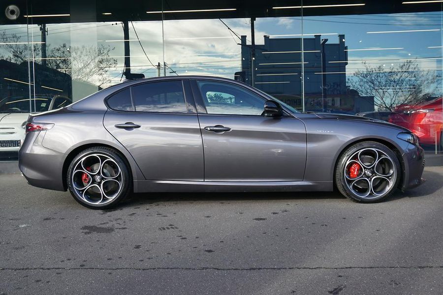 2023 Alfa Romeo Giulia Veloce Auto MY23 Photo 2